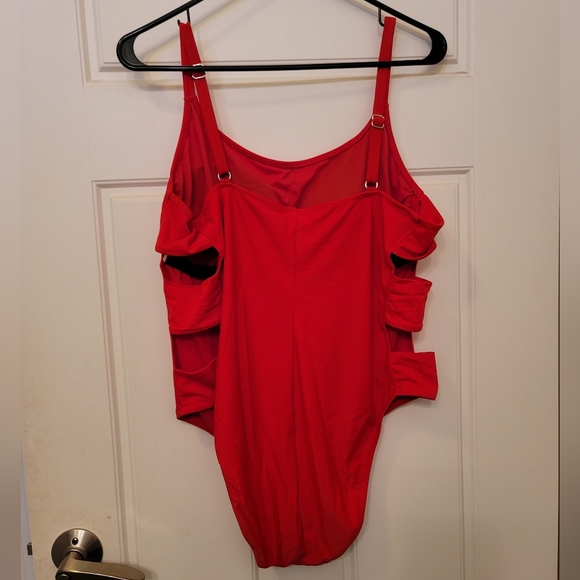 Shade Shore swimsuit - Picture 3 of 4